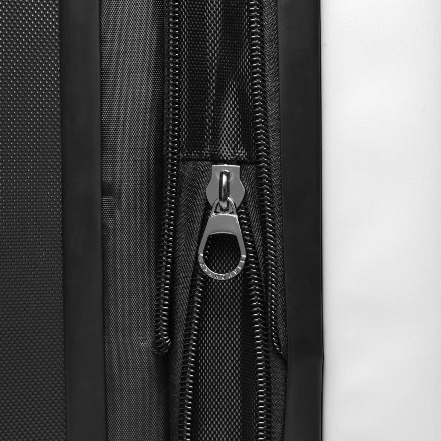 Suitcase - Black/White